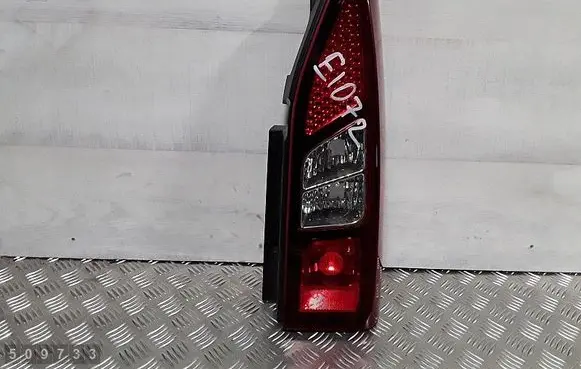 Rear/tail lights
