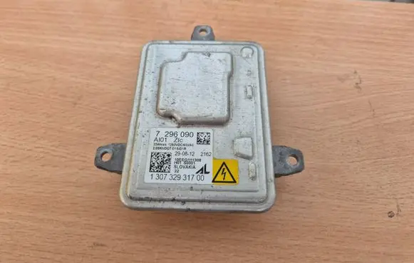 BMW 3 F30 F35 F31 LED ballast control module 7296090 130732931700