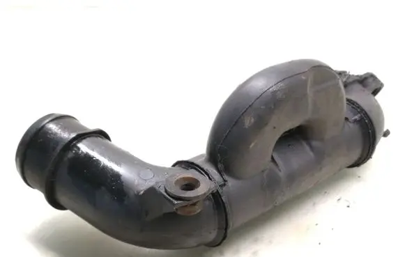 Ford Focus C-MAX Intercooler hose/pipe 9657083680