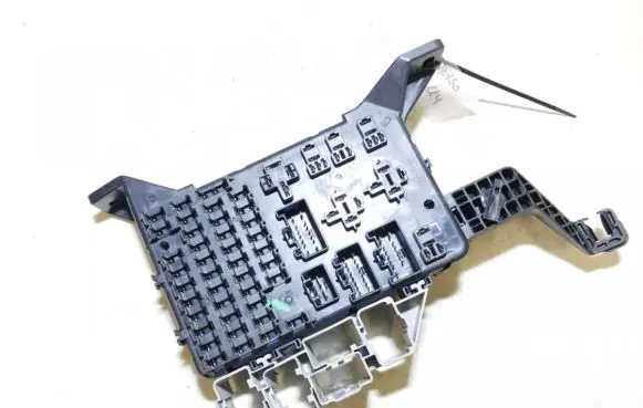 Ford Mondeo Mk III Fuse box set 1s7t14a073ae 1s7t-14a073-ae