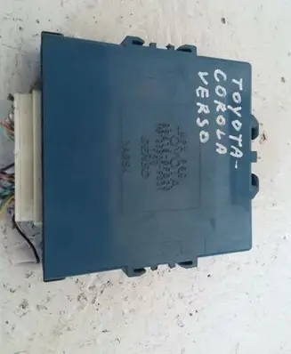 Toyota Corolla Verso AR10 Combustion control unit/module 896180F020