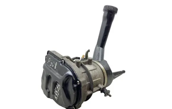Peugeot 308 Power steering pump 9684979180 K5533