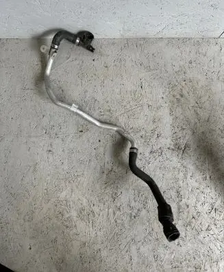 Coolant pipe/hose