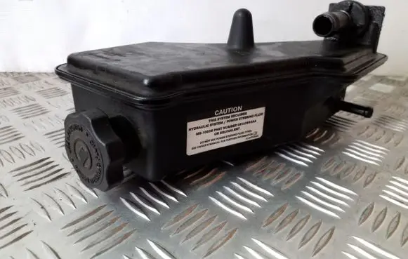 Jeep Grand Cherokee (WK) Power steering fluid tank/reservoir 52089905AC