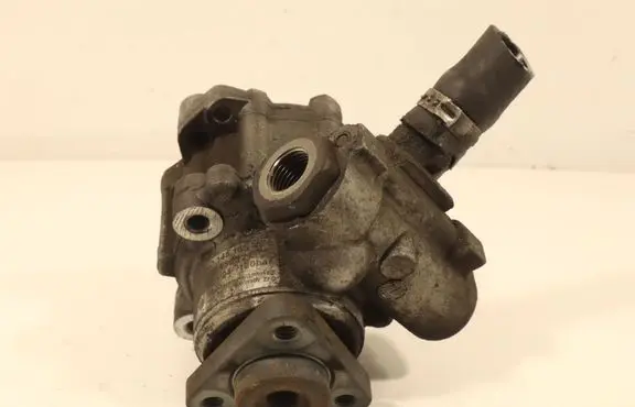 Audi A4 S4 B6 8E 8H Power steering pump 8E0145155N
