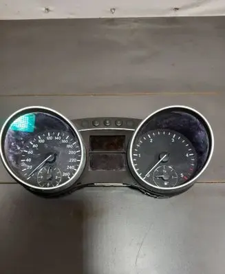 Mercedes-Benz ML W164 Speedometer (instrument cluster) A2C53240809 003908 A1645408947
