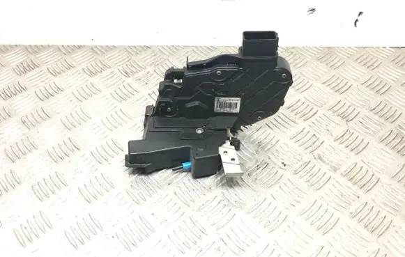 Ford Mondeo MK IV Front door lock 6M2AR21812MD 040513 0425B