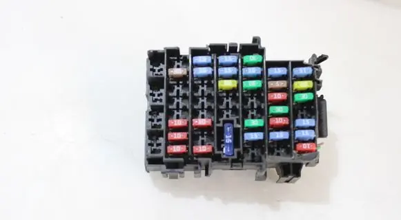 Renault Twingo II Fuse box set