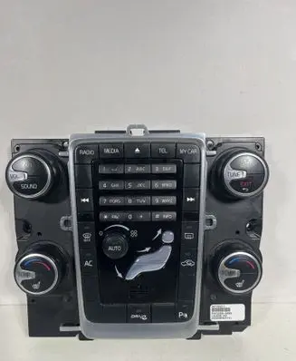 Volvo V60 Climate control unit 30795271 M4032600069