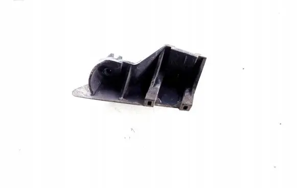 Subaru Legacy Front bumper mounting bracket