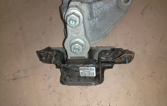 Ford Ecosport Engine mount bracket PY8BA