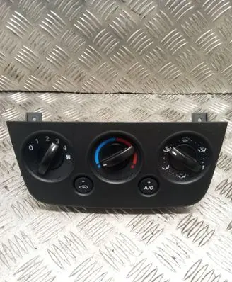 Ford Fiesta Climate control unit 2S6H19980BF