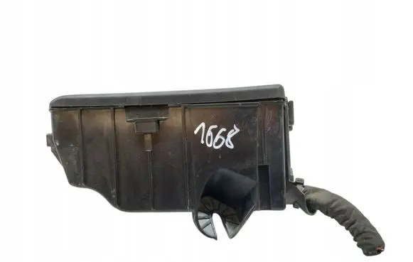 Volkswagen Polo VI Fuse box set 2Q0927165A