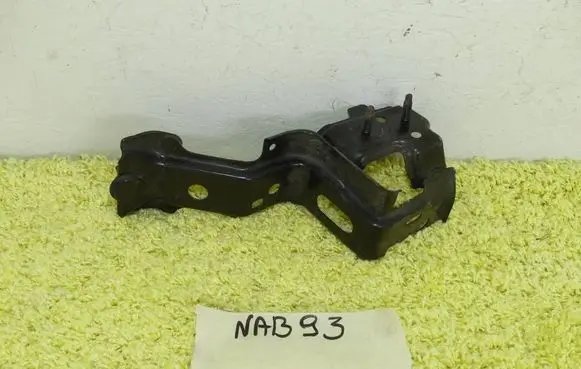 Toyota Yaris Cross Front bumper mounting bracket