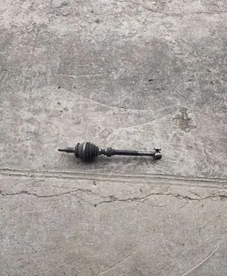 Toyota RAV 4 (XA40) Front driveshaft 