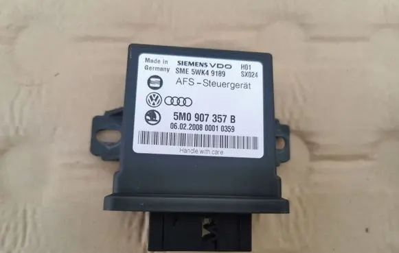 Volkswagen PASSAT B6 Light module LCM 5M0907357B