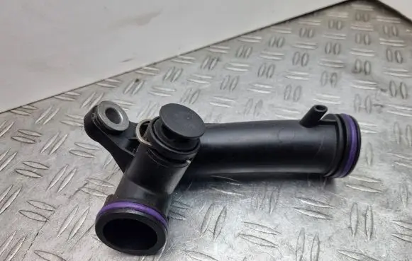 Citroen C4 SpaceTourer Engine coolant pipe/hose 9820174380 Z12002106
