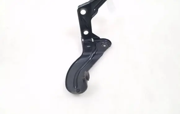 Audi A6 S6 C6 4F Intercooler pipe mounting bracket 4F0145813F