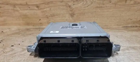 Volvo V70 Engine control unit/module P31303388 0281015286