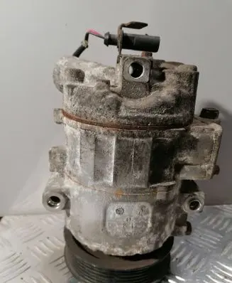 Skoda Fabia Mk1 (6Y) Air conditioning (A/C) compressor (pump) 6Q0820803J