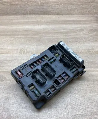 Citroen C5 Central body control module 9643100980 S110500004C
