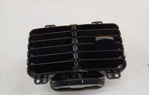 Volkswagen Golf V Dash center air vent grill 1K0819203A