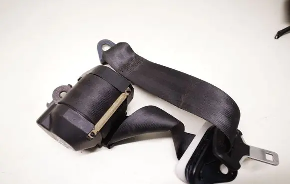 Citroen C3 Rear seatbelt