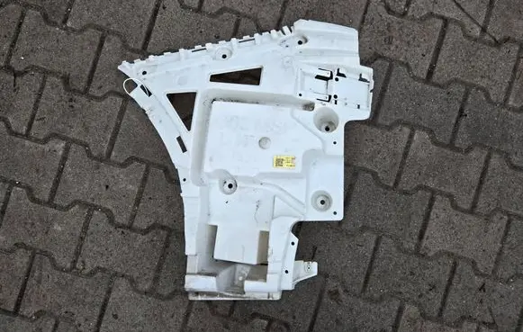 BMW X4 G02 Rear bumper mounting bracket 8081905