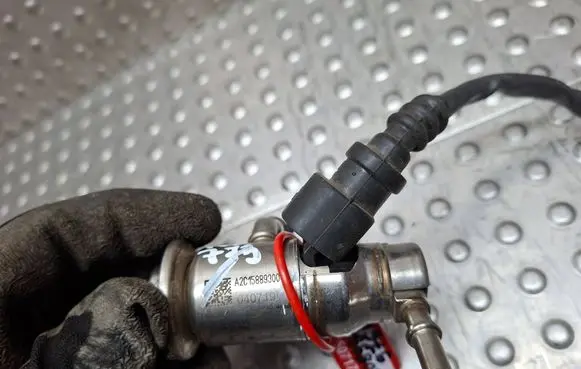 Renault Master III AdBlue injector S25071773 208997976R