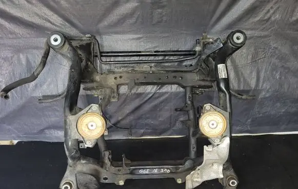 Mercedes-Benz GLE (W166 - C292) Front subframe A1663302200 38381224
