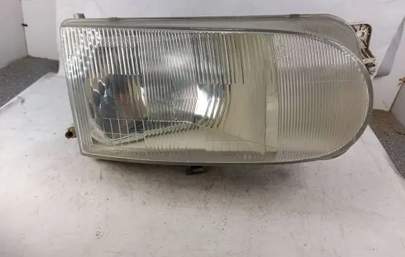 Nissan Vanette Headlight/headlamp 020022 02233