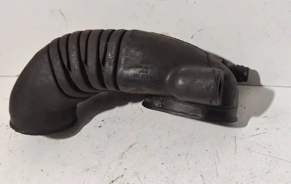 Audi 80 90 S2 B4 Air intake hose/pipe 037129627D