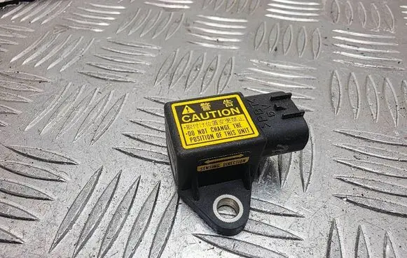 Toyota RAV 4 (XA30) Airbag deployment crash/impact sensor 8944152020 4991000630
