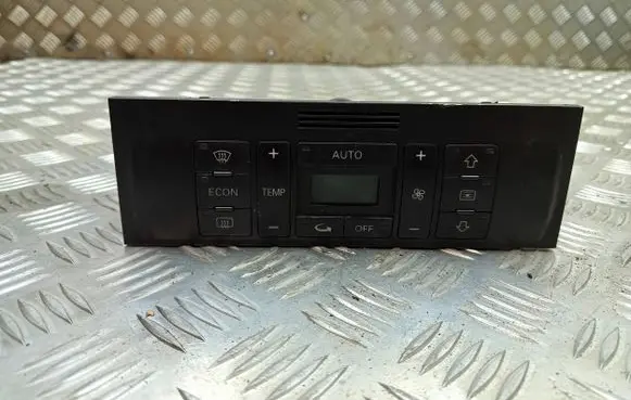 Audi A2 Climate control unit 8Z0820043