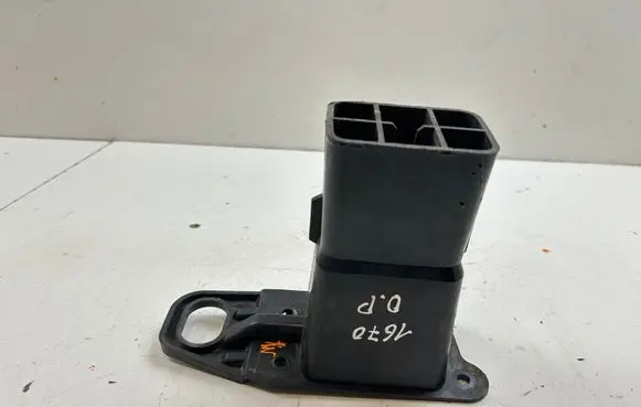 Peugeot 3008 I Front bumper mounting bracket 9682791280