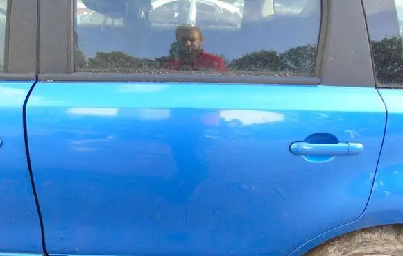 Nissan Note (E11) Rear door