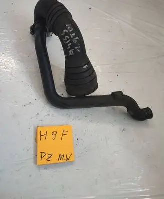 Audi A4 S4 B5 8D Intercooler hose/pipe 894513165