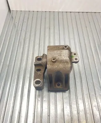 Volkswagen Golf V Engine mount bracket 1J0199262