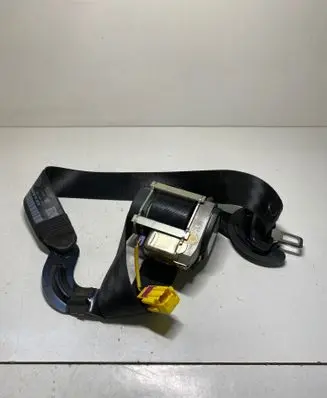 Volkswagen Golf Plus Front seatbelt 5M1857706 30032005