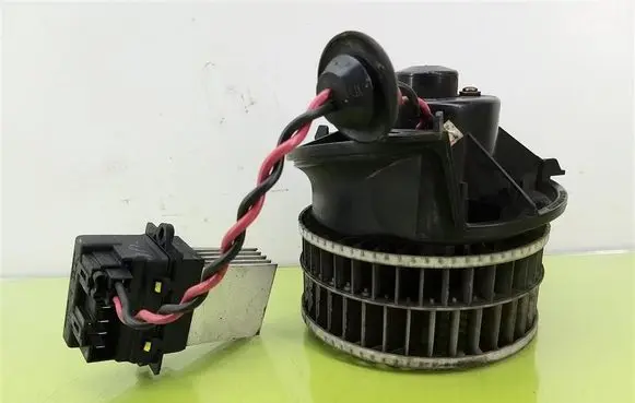 Chrysler Voyager Heater fan/blower AY1661000364