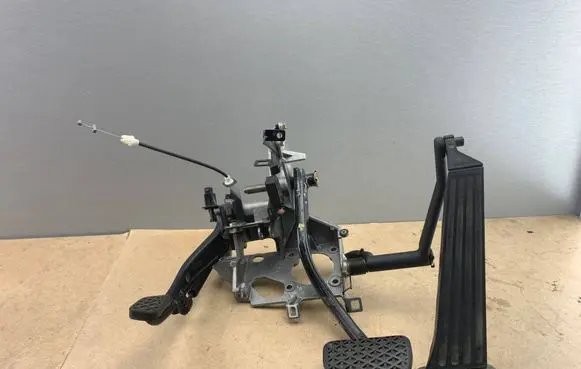BMW 7 E38 Pedal assembly 1162311 35111162311