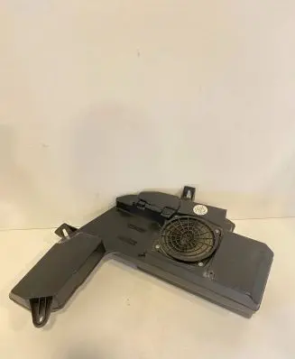 Audi A4 S4 B7 8E 8H Subwoofer speaker 8E9035382D