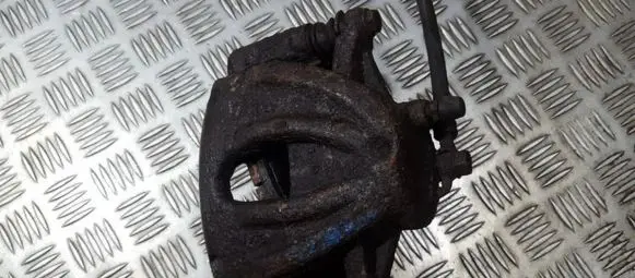 Toyota Corolla Verso AR10 Front brake caliper