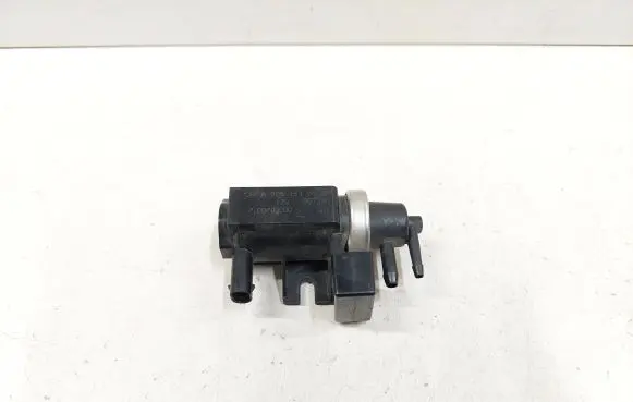 Mercedes-Benz A W169 Turbo solenoid valve A0051535528 05T320 70078200