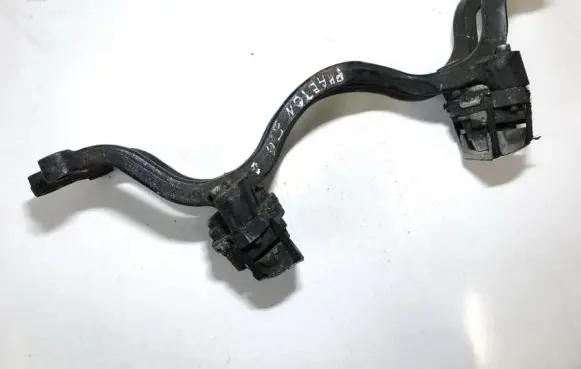 Volkswagen Phaeton Engine mount bracket 100122
