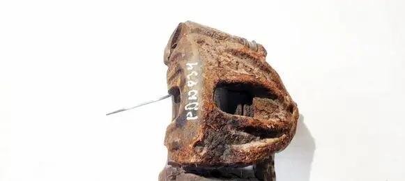Toyota Avensis T250 Front brake caliper