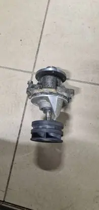 BMW 5 F10 F11 Water pump 7834060