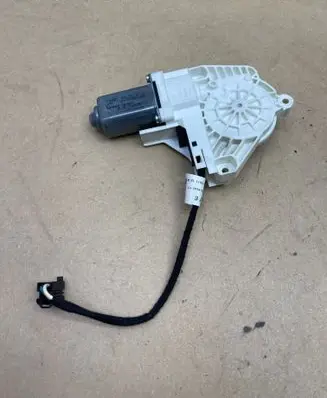 Audi A6 S6 C6 4F Rear door window regulator motor 8K0959811C 11440250113 1101997001360