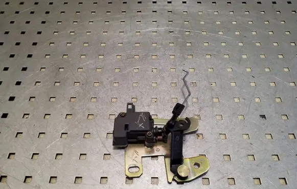Volkswagen Touareg I Tailgate boot lock/latch motor 7L6827425