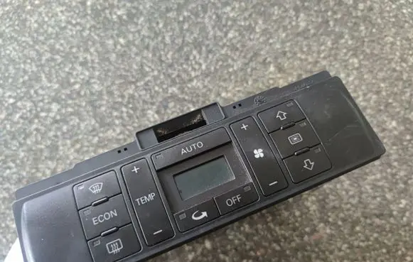 Audi A4 S4 B5 8D Climate control unit 8D0820043M
